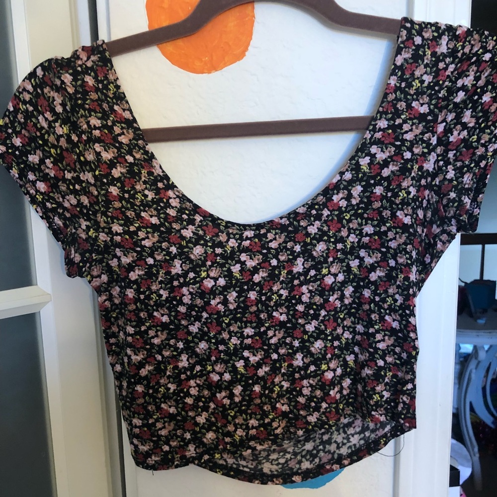 Floral Crop Top with Cut Out Back